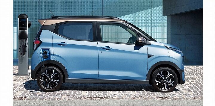 三菱EKクロスEV